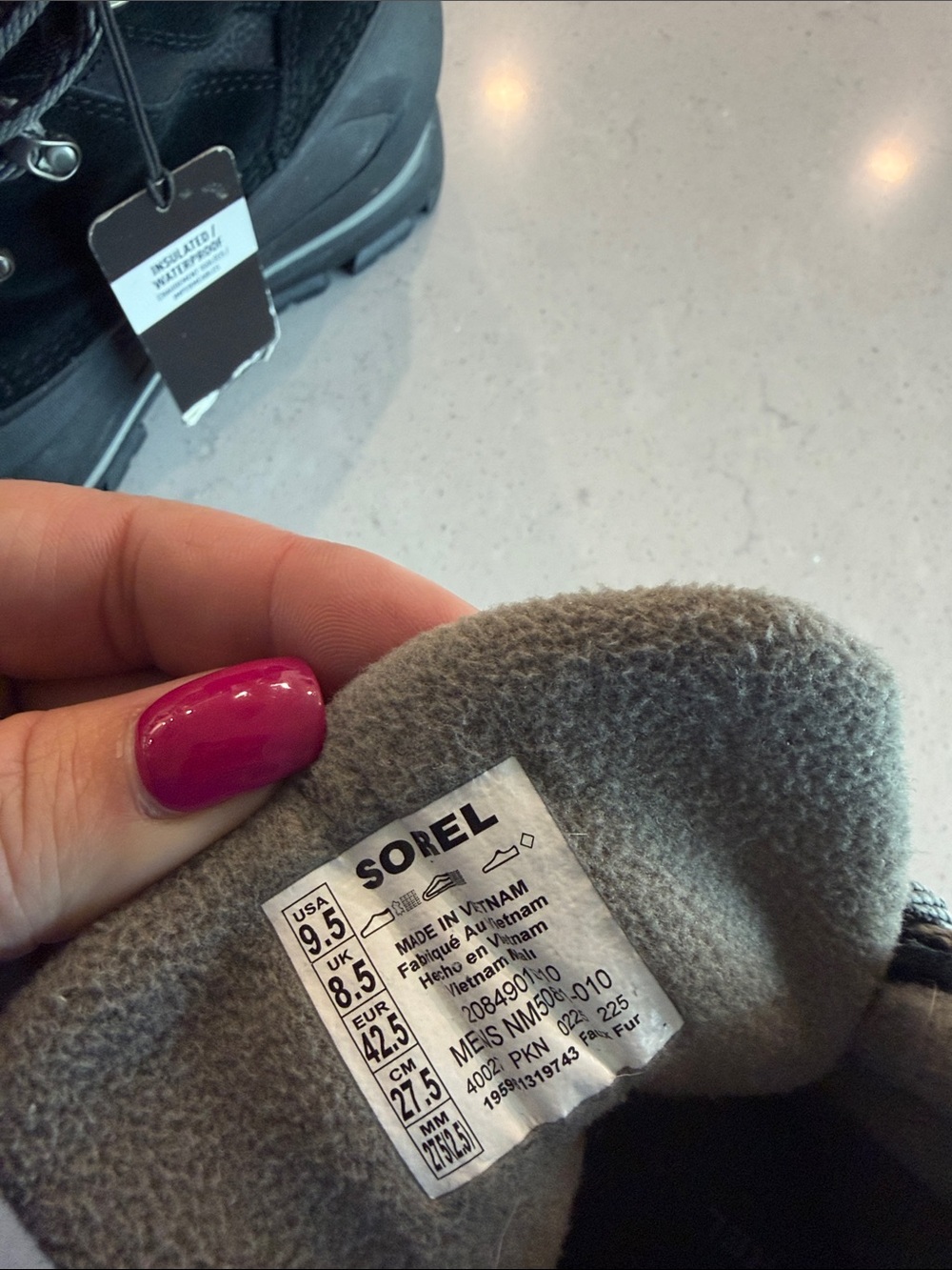 Men’s NWT sorel boots - Picture 2 of 4